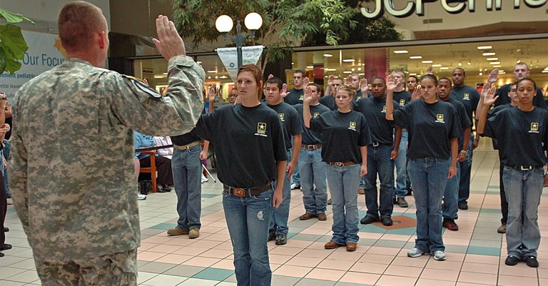 4 types of recruiters you’ll meet at the mall